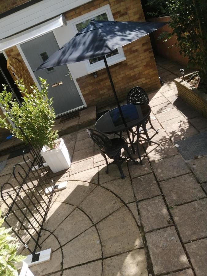 Quest Fulfiller - Near General Hospital, Free Parking & Garden Apartment Southampton Exterior photo